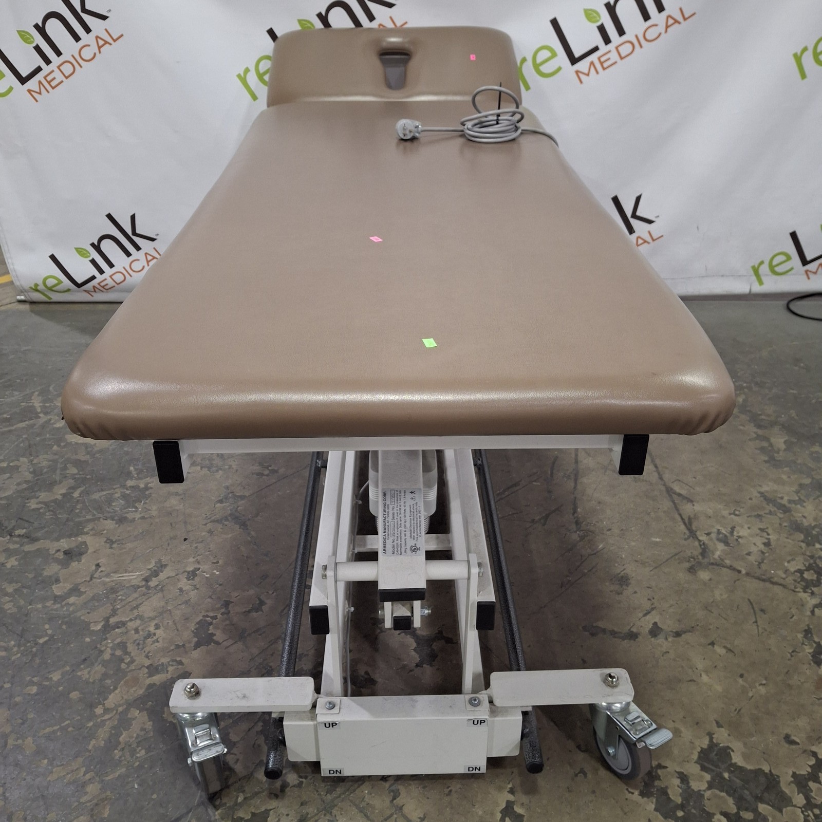 Armedica AMBA 200 Treatment Table