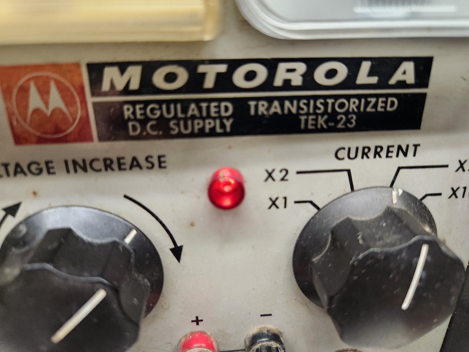 Motorola DC Power Supply TEK-23 Regulated Transistorized Adj. Voltage TESTS GOOD
