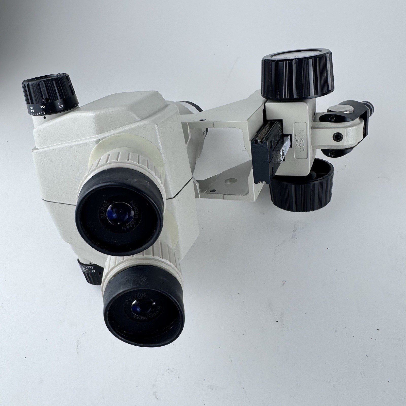 Nikon SMZ-1 Binocular Microscope Head W/ Nikon Eyepieces and Rail Mount