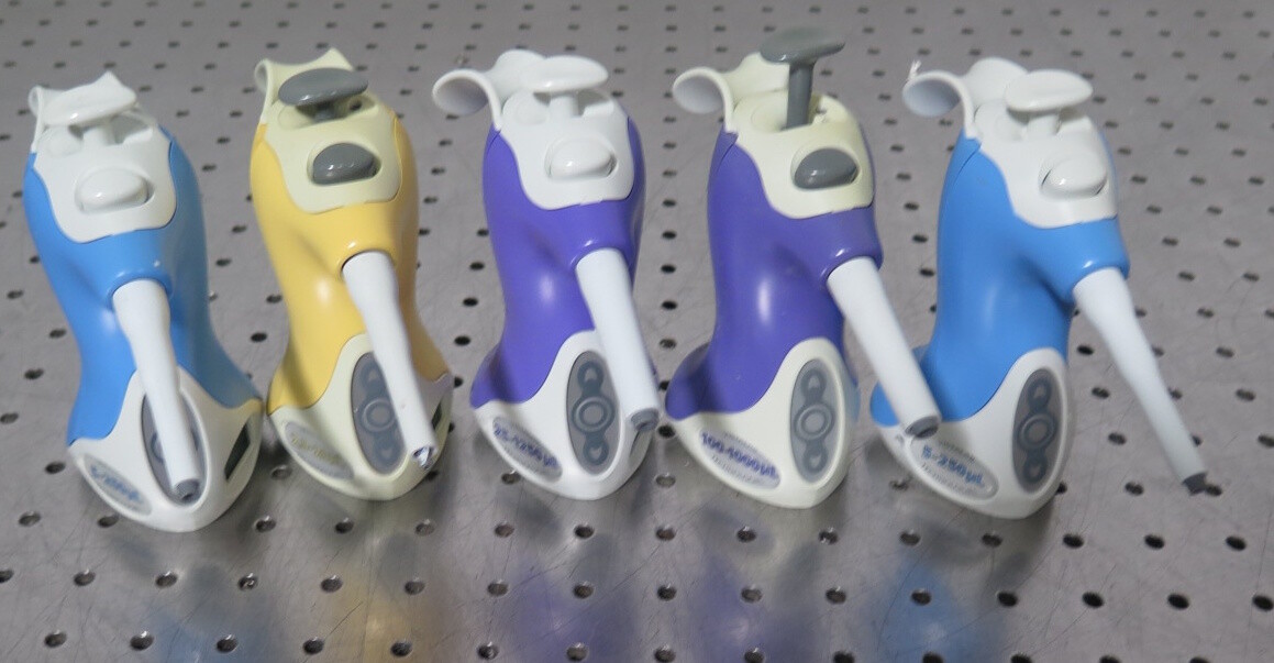 R198267 Lot (4) Ovation Vistalab Pipettes