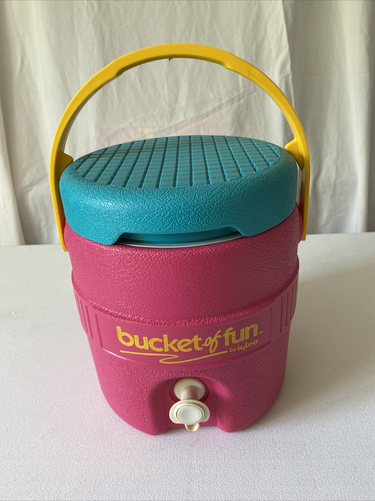 Vintage Igloo Bucket of Fun Water Cooler Jug 1989 Pink Teal Blue 1 Gallon