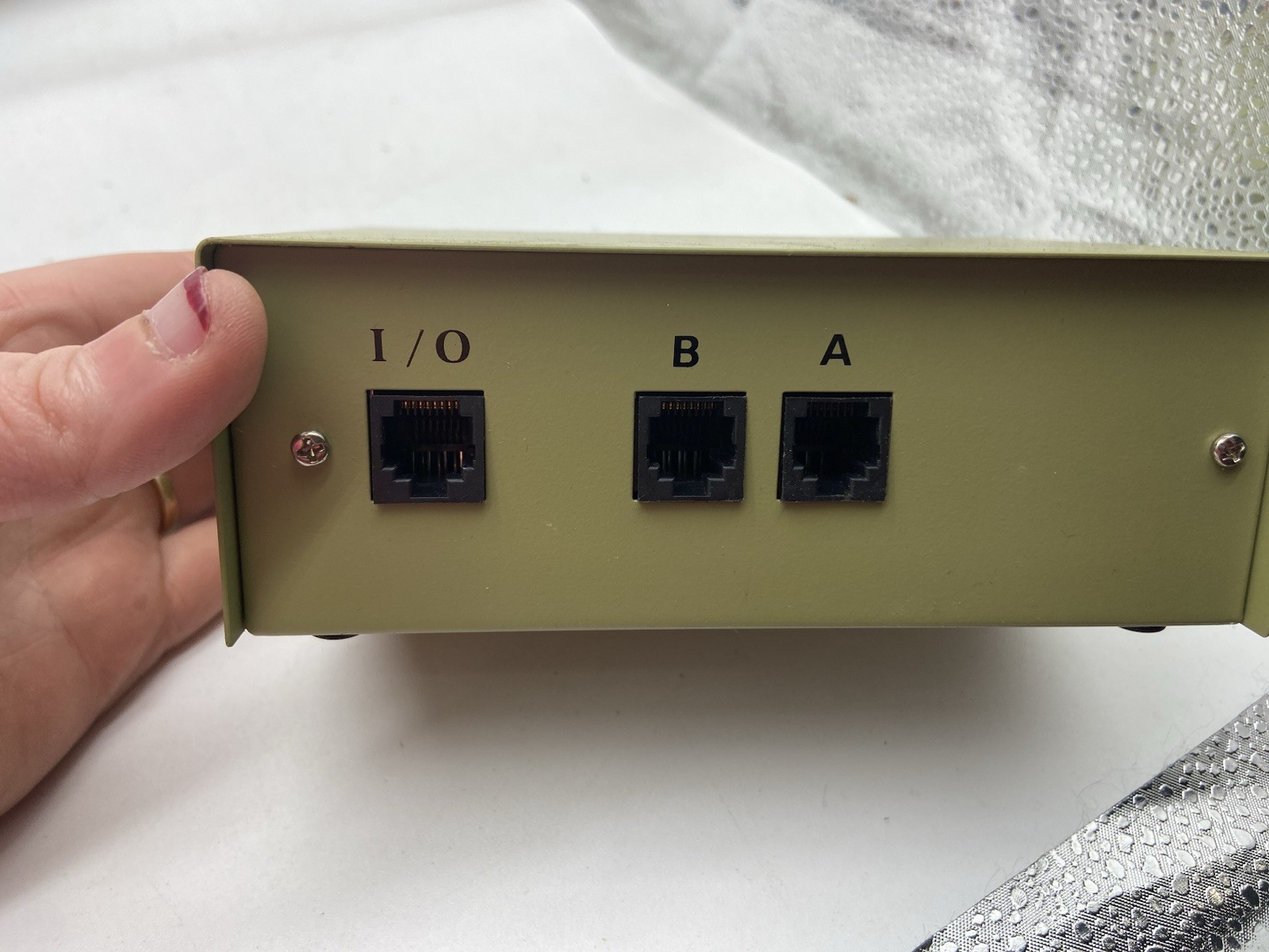 Manhattan 2- Way Manual Data Transfer Switch Box - AB