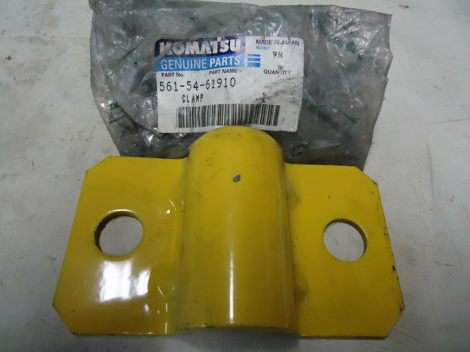 KOMATSU 561-54-61910 Clamp "New" 5615461910
