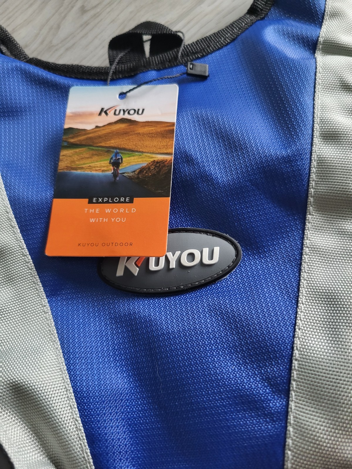 KUYOU Hydration Pack,Hydration Backpack with 2L Hydration Bladder for Running