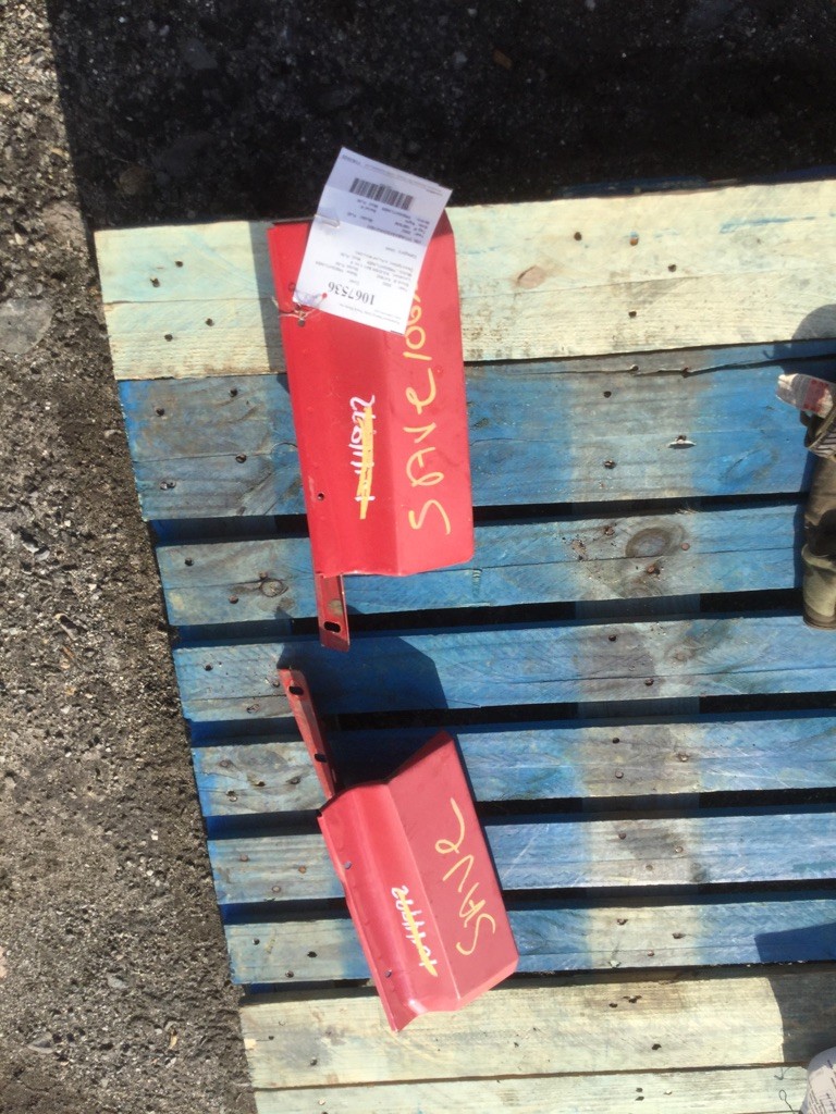 FREIGHTLINER FL80 Cowl Tag #1067536