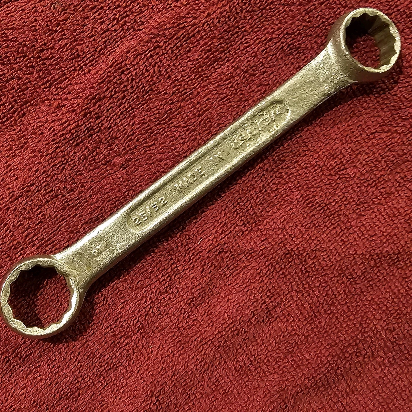 Vintage Unmarked 3/4" x 25/32" Stubby Box End Wrench, 12 Point