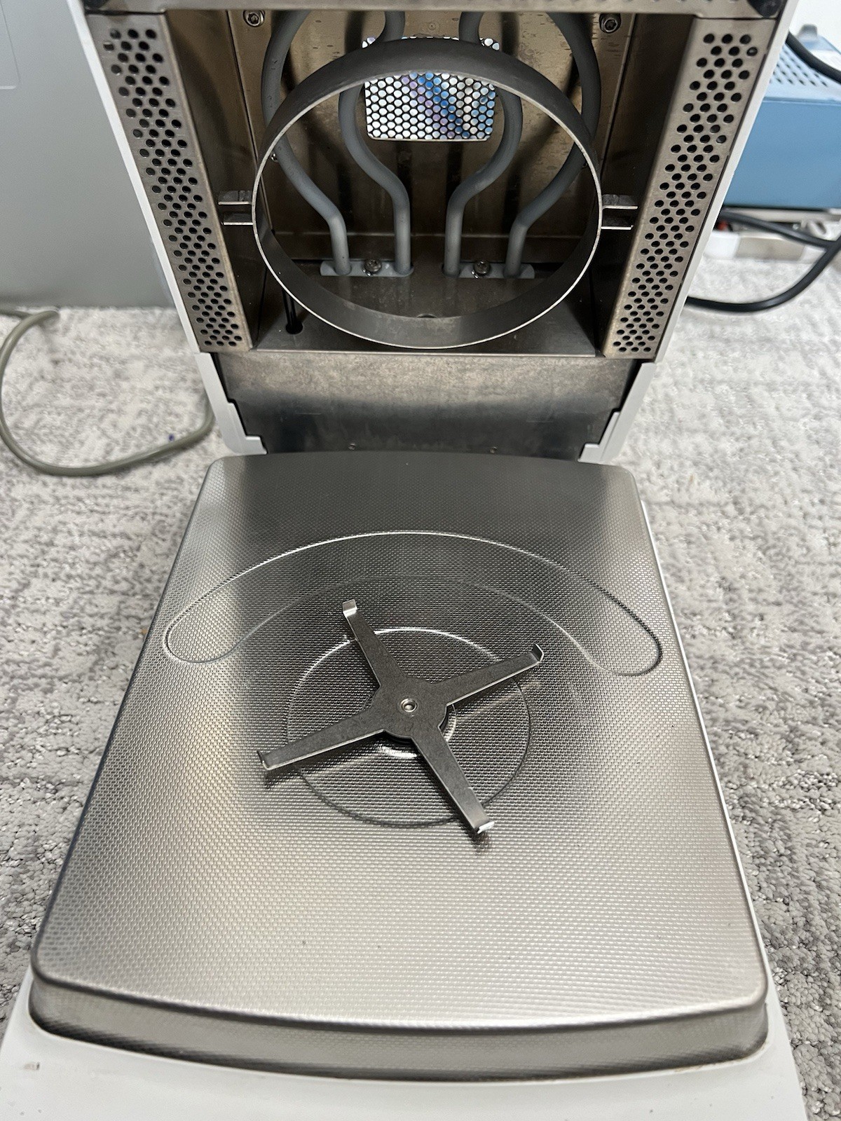 Sartorius Moisture Analyzer - Model MA160