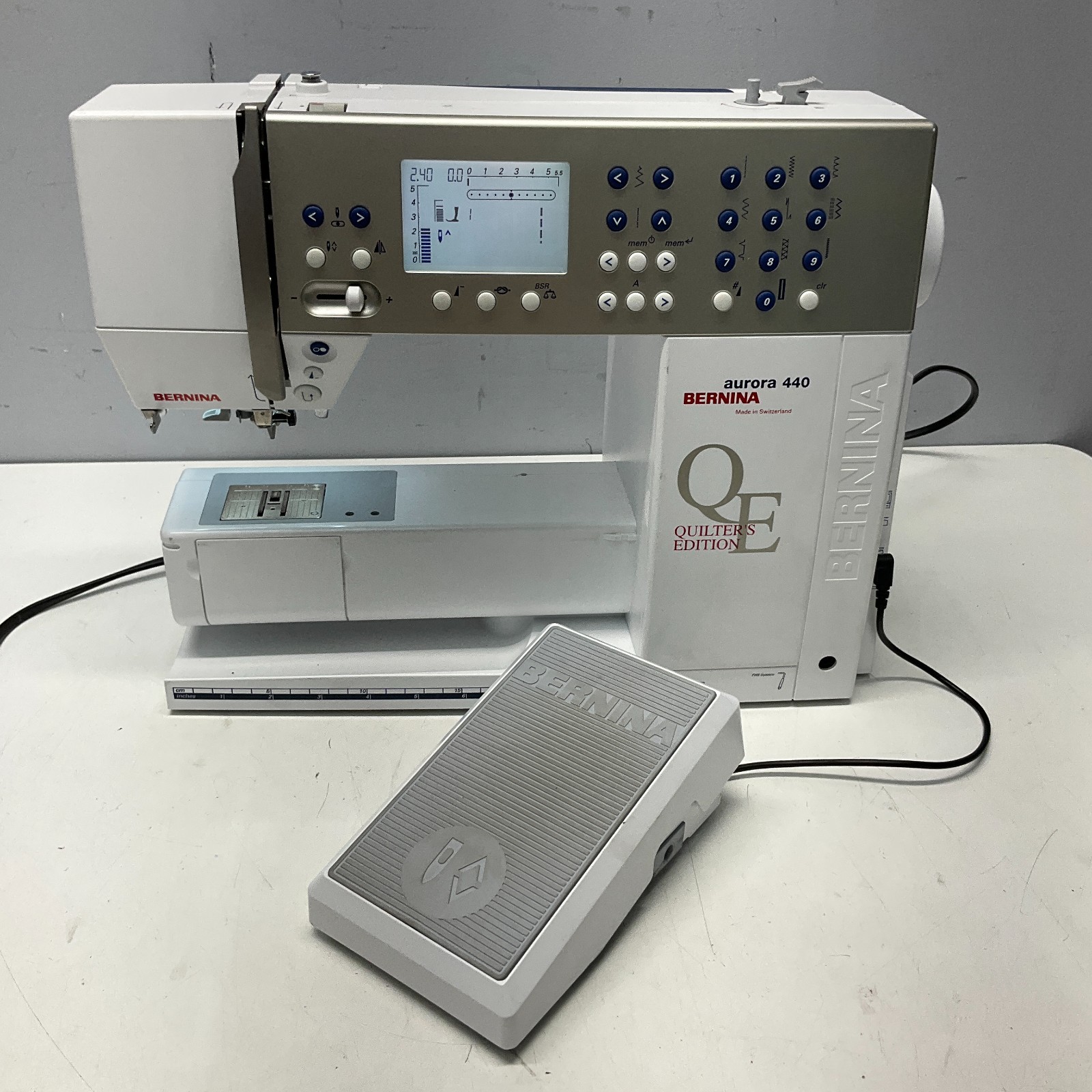 BERNINA Aurora 440QE Quilters Edition Computerized Sewing Machine W/ Foot Pedal