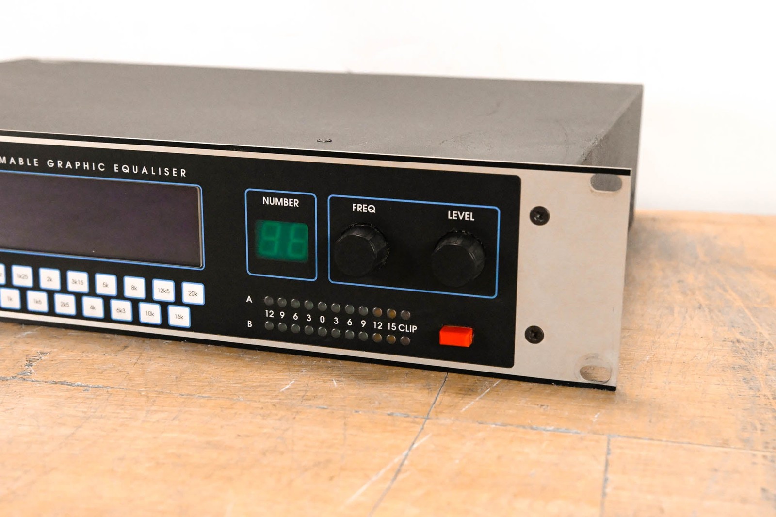 Klark Teknik DN3600 Programmable Graphic Equalizer CG01XTP
