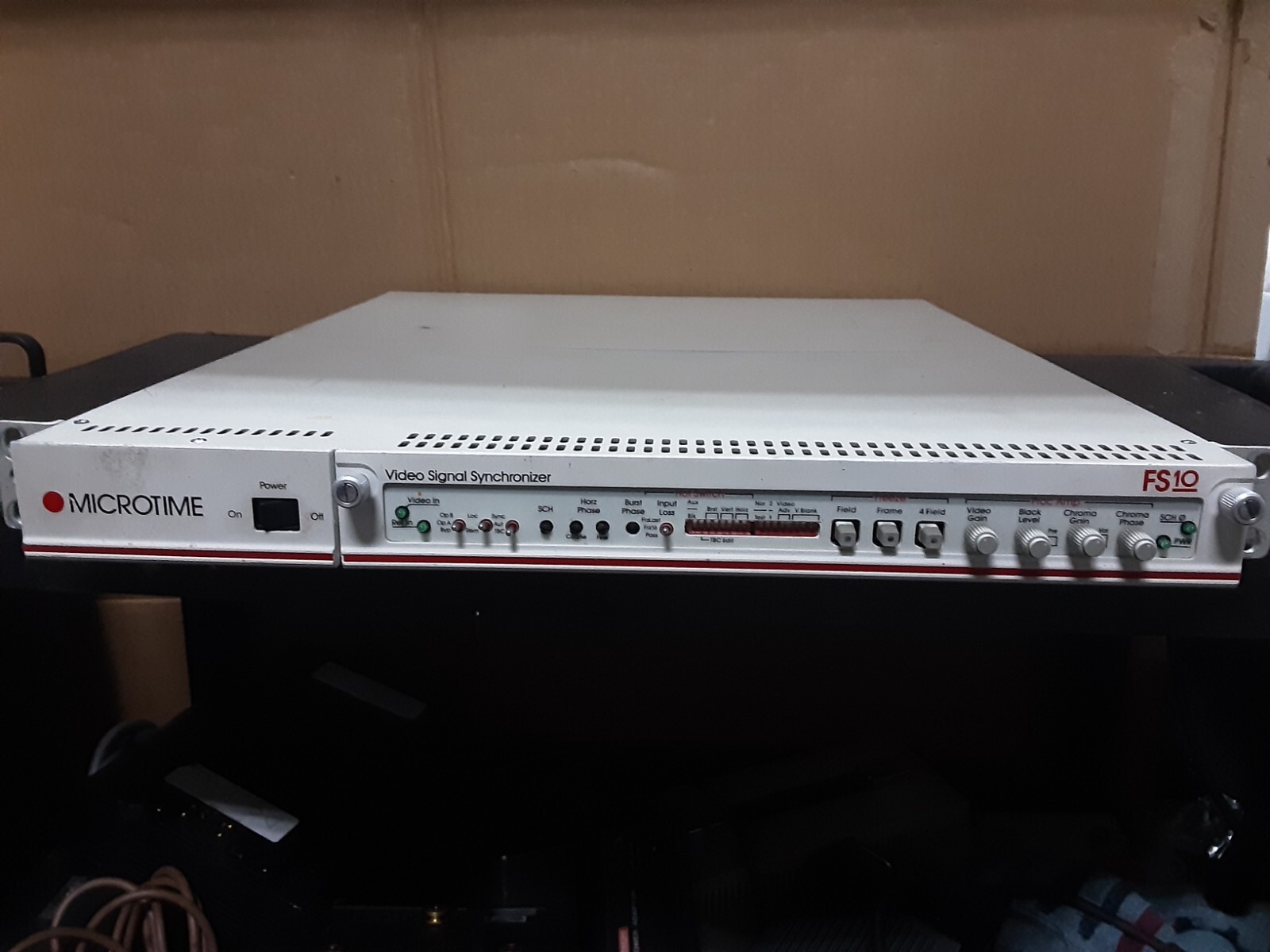 MICROTIME video signal SYNCHRONIZER FS10