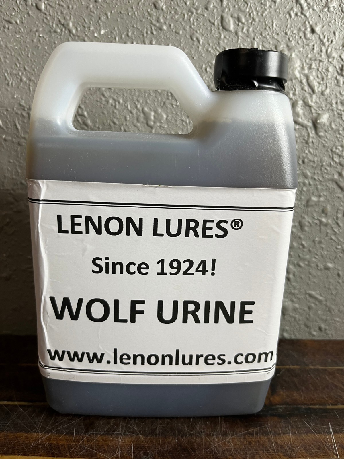 Lenon Lures Wolf Urine Liquid Bottle