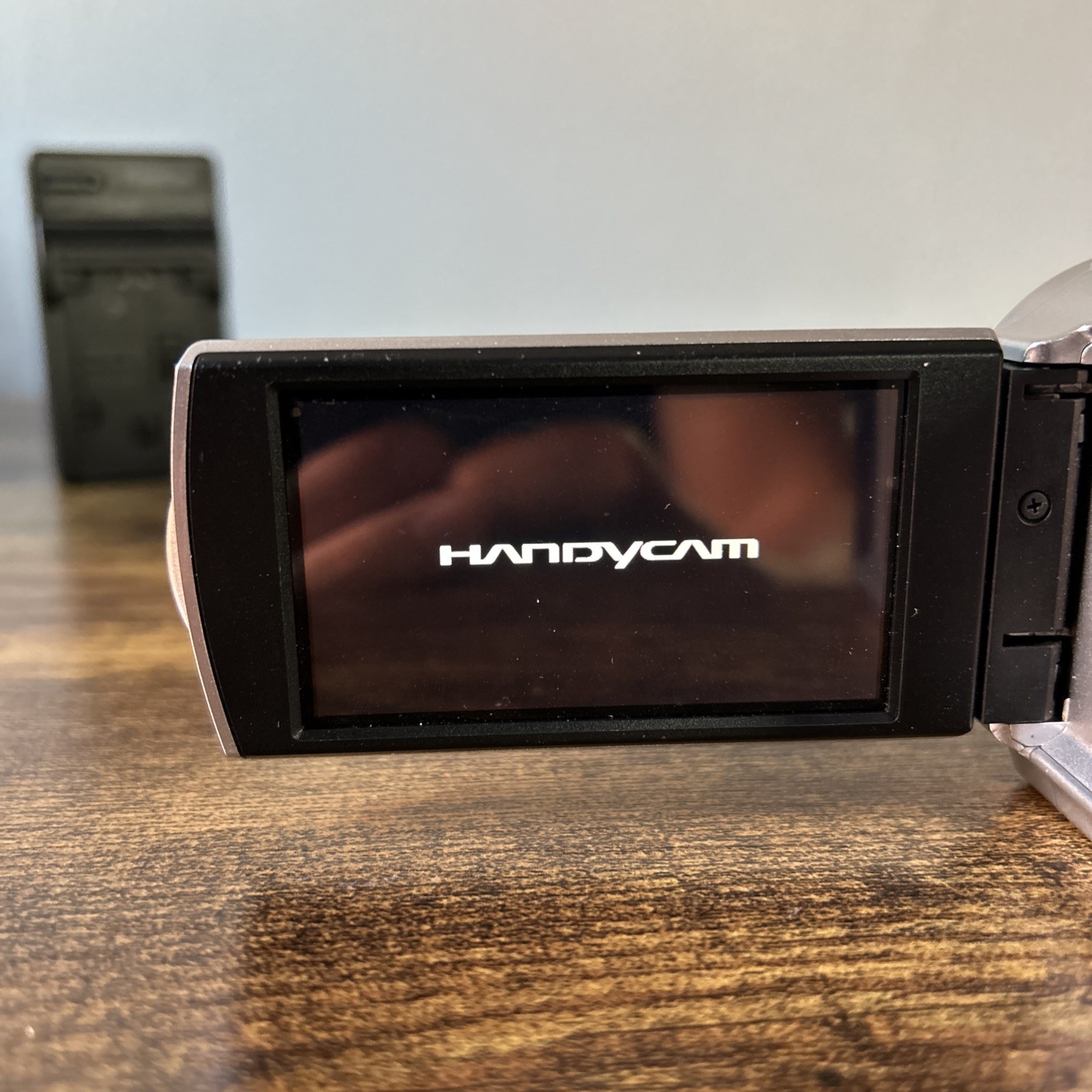 Sony Handycam DCR-SR68 Standard Definition Camcorder (Silver) 80GB HDD