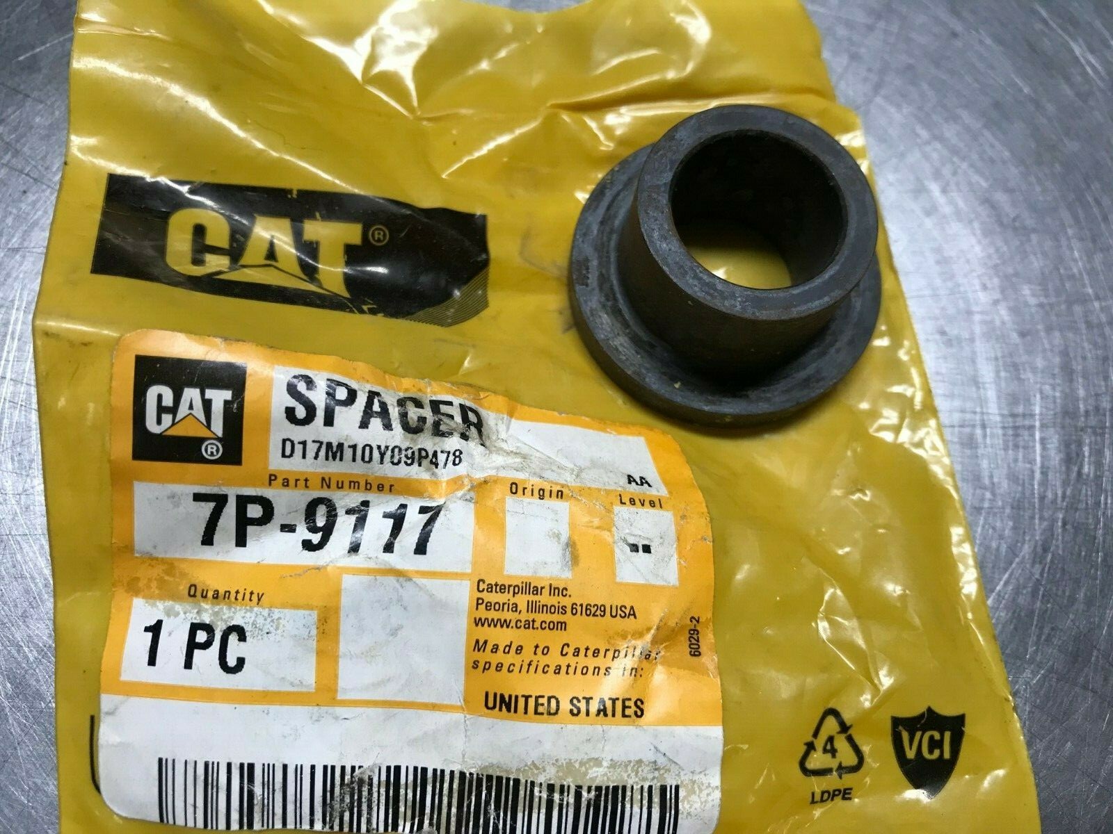 7P9117  GENUINE OEM  CAT  SPACER   Caterpillar  7P-9117