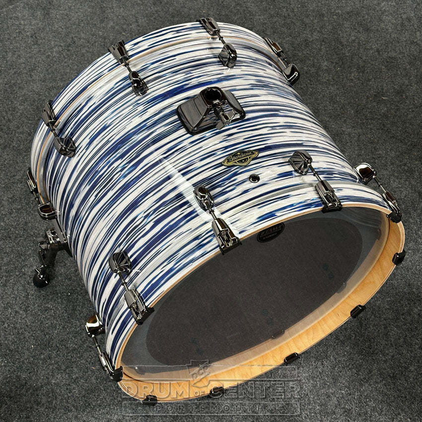 Tama Starclassic Walnut/Birch 5pc Drum Set w/22BD Blue & White Oyster