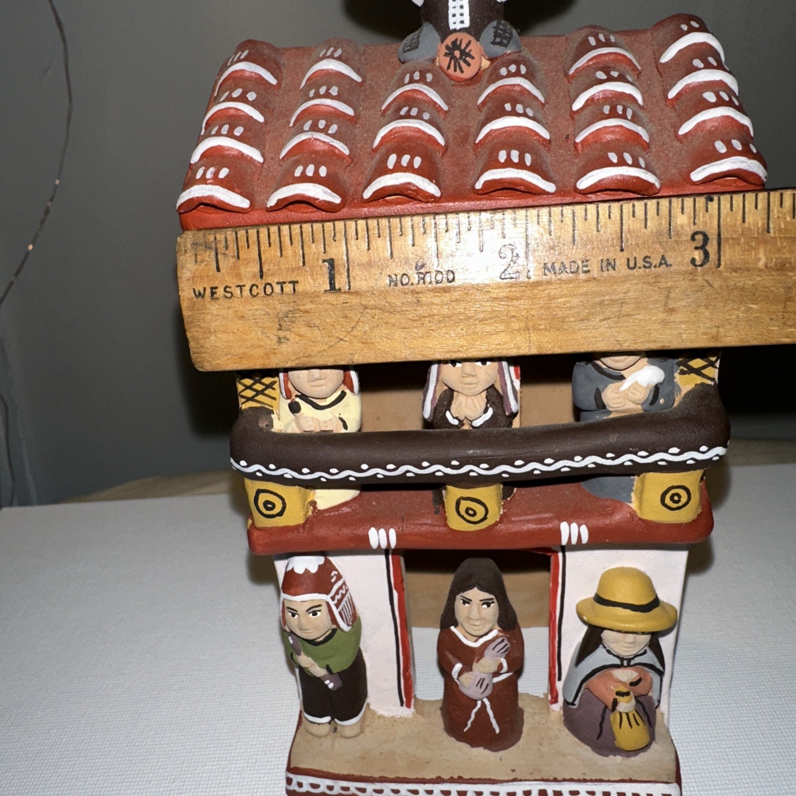 Peruvian Terracotta Handmade Peru Folk Art Building w/Native Figurines Apx 7"Exc