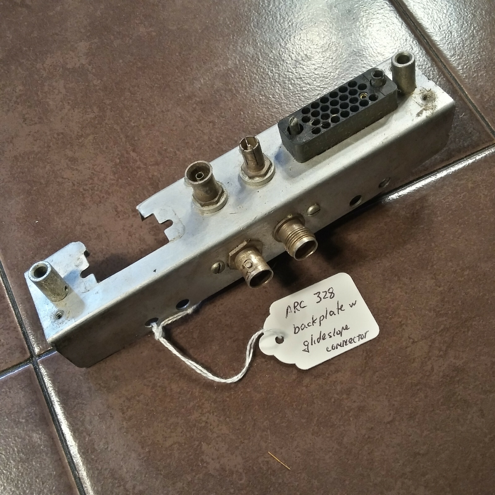 Cessna ARC 328 NavCom Backplate with Glideslope Connector