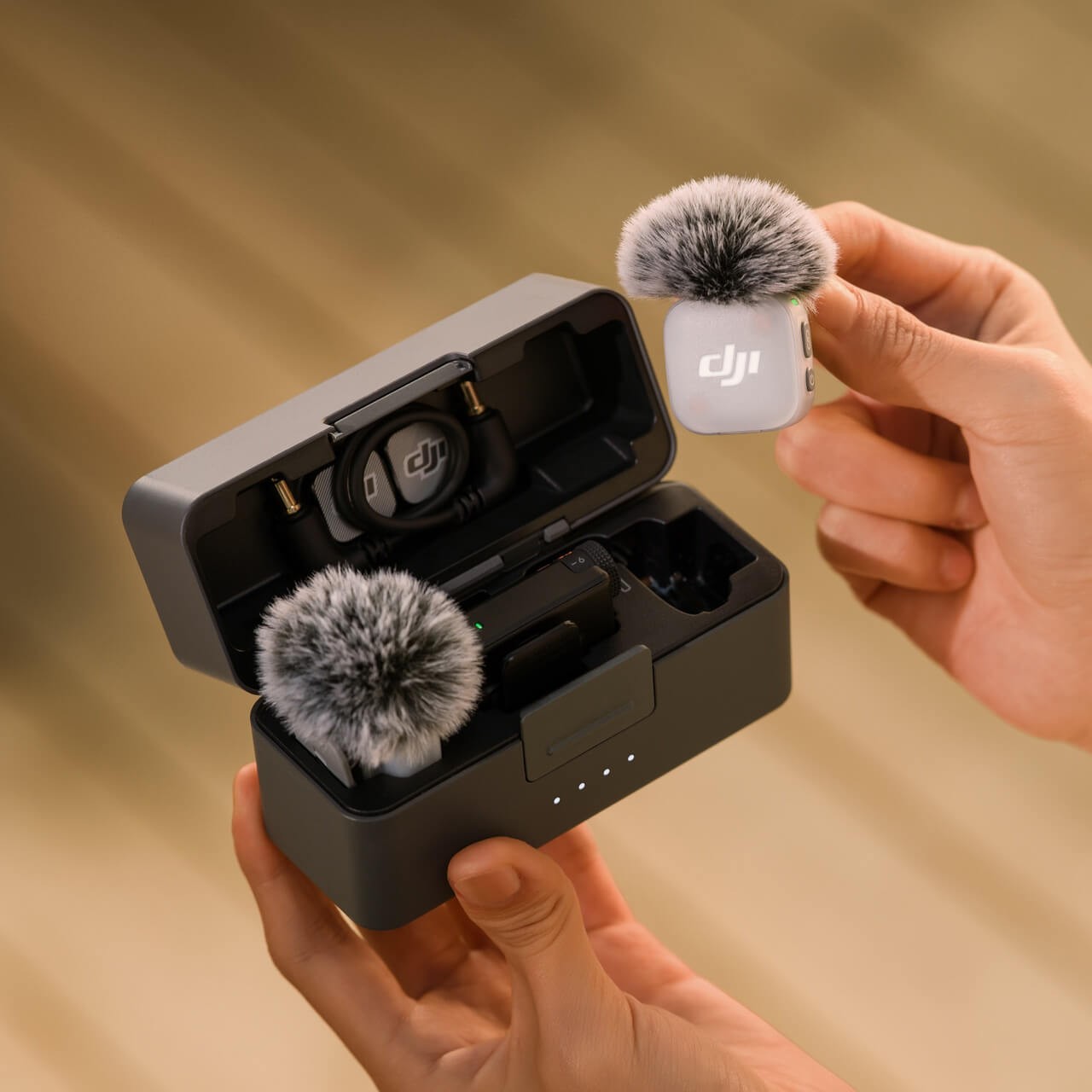 Mic Mini 2 (2 TX+ 1 RX+ Charging Case) Wireless Microphone for iPhone/Camera