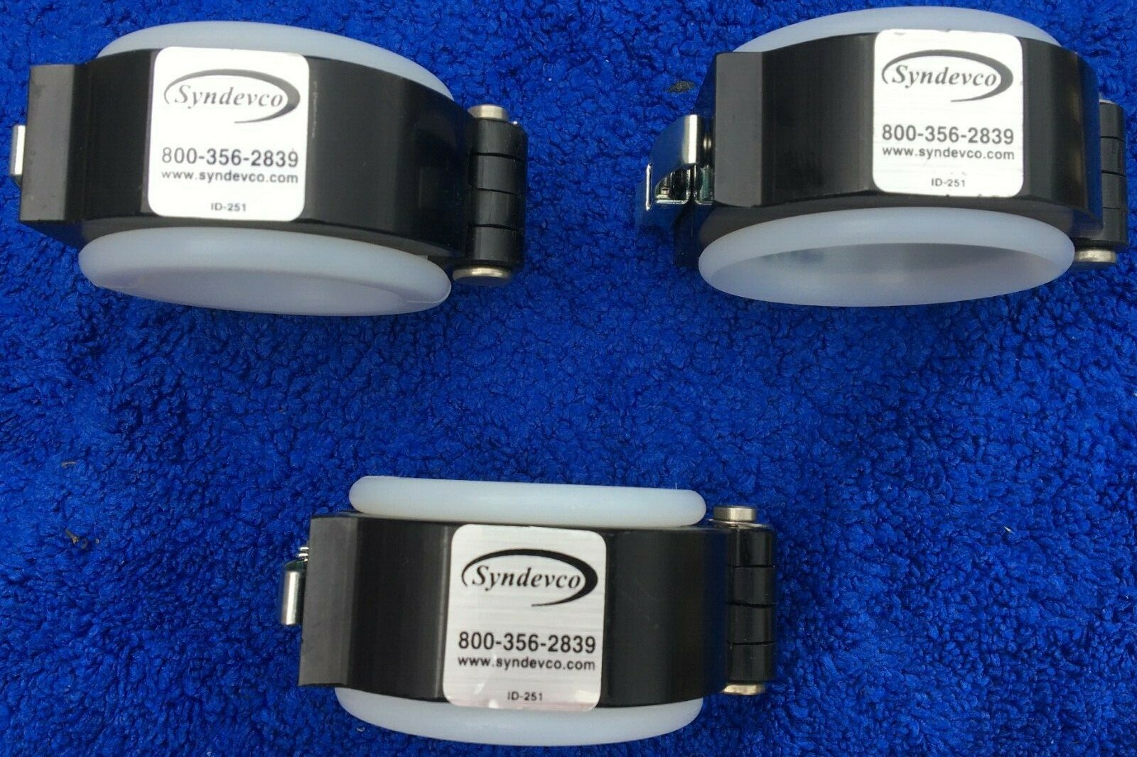Lot of 3 PCS. - SYNDEVCO STATIONARY CLAMPS  ID-251 - WITH INSERTS (2 Same) - NEW