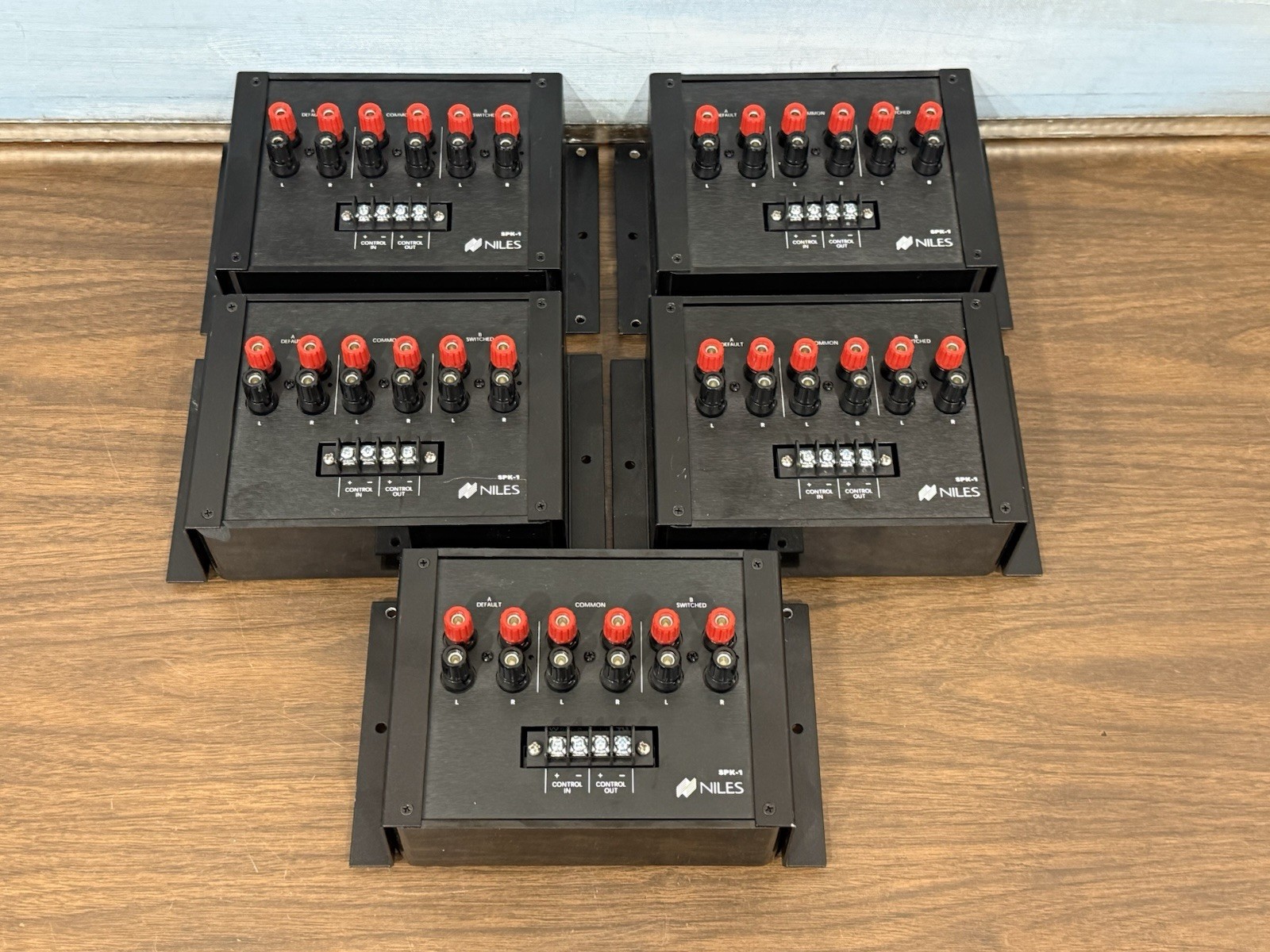 Niles SPK-1 Triggered Speaker Level A-B Switcher  (PRICE FOR ONE)