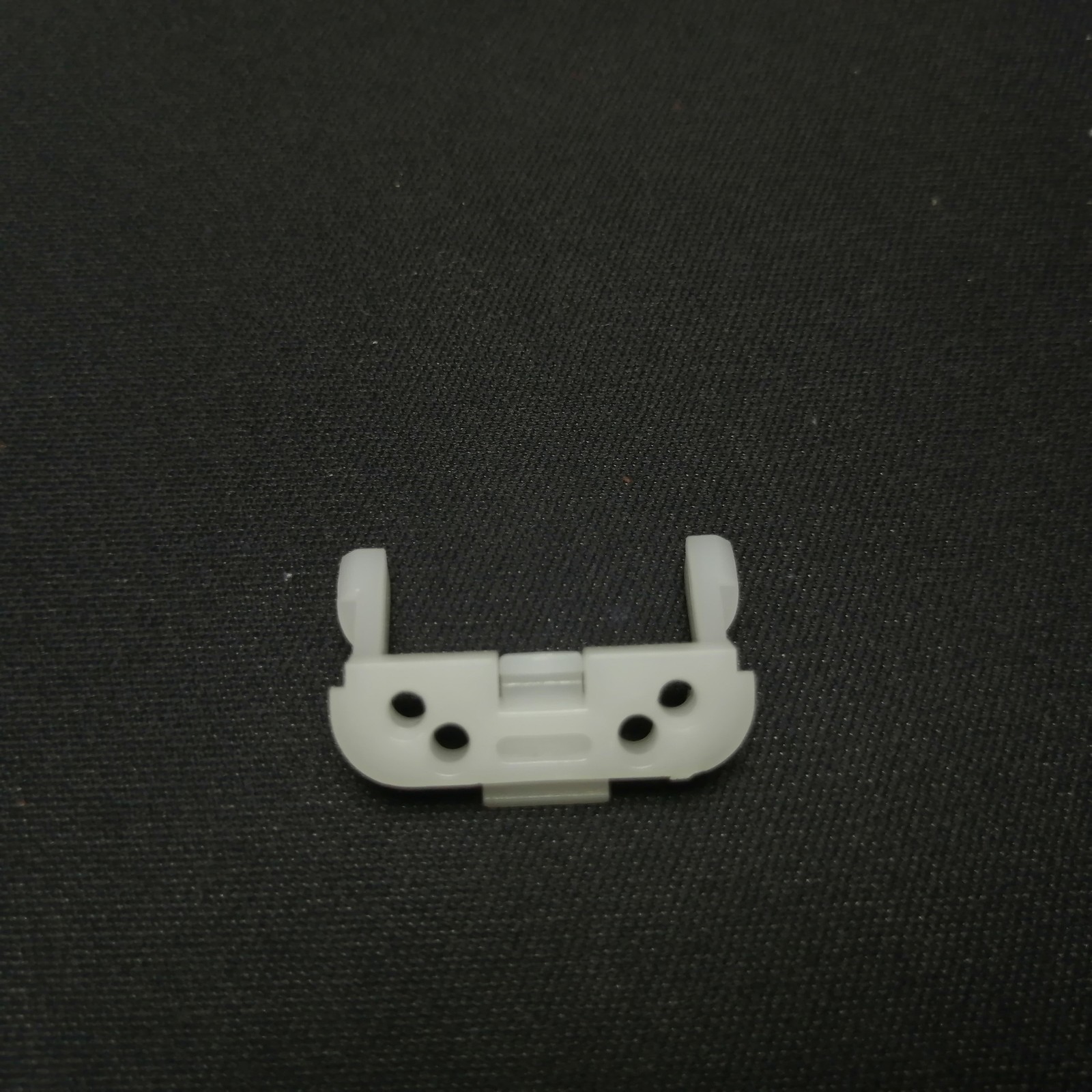 White Backing Plastic Piece For WAHL 9876 9876L 9880 9880L 9884 9884 Blade New