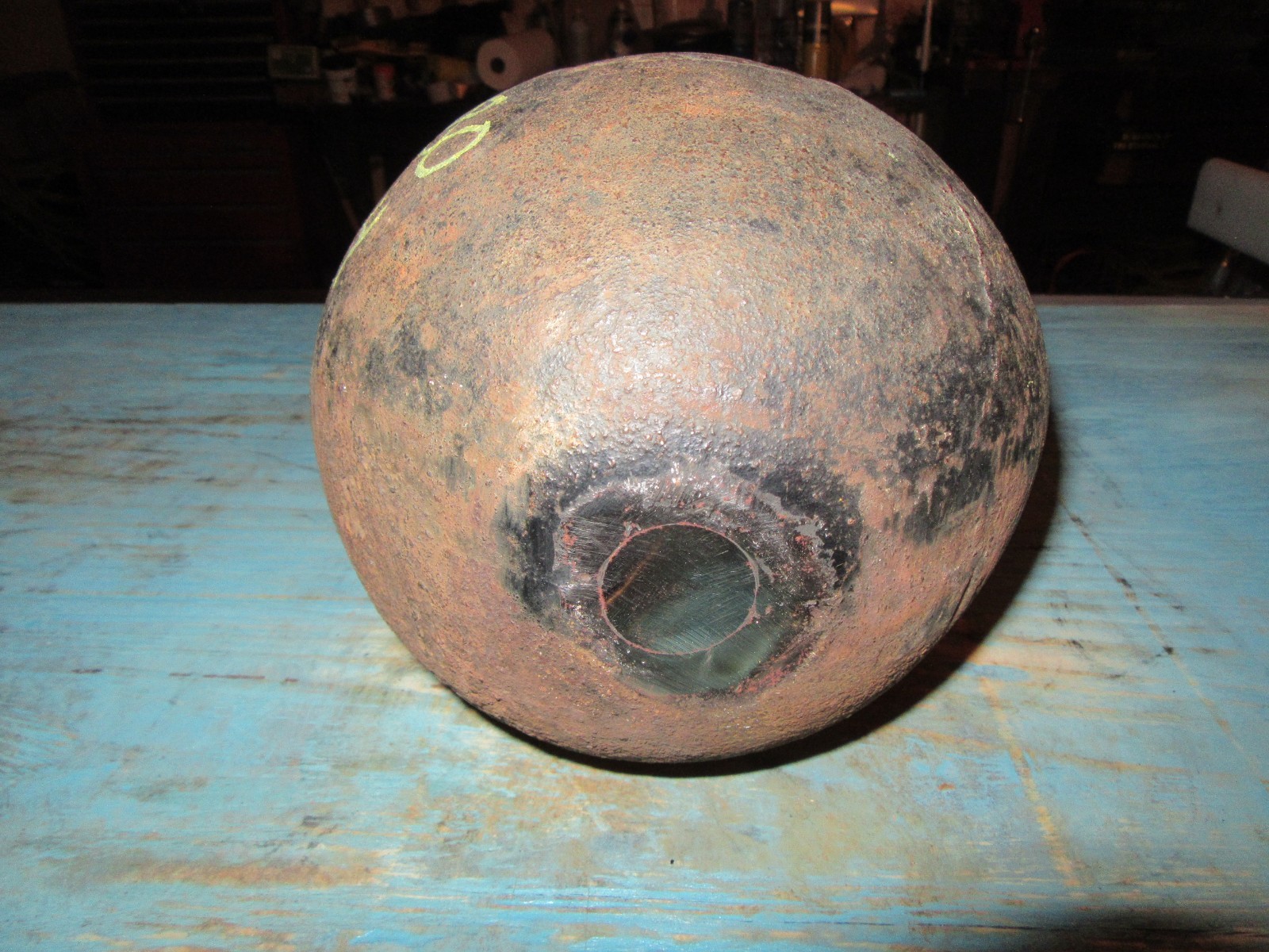 YORK Globe Half 80 Pound Glob Grip YORK Side