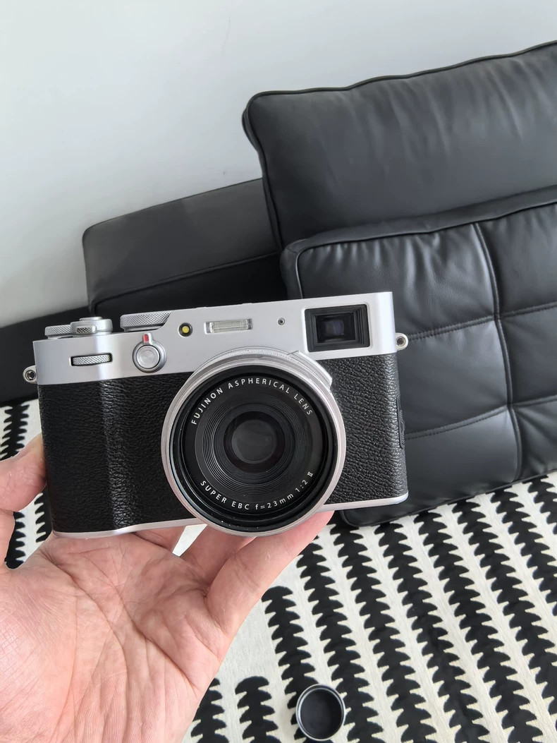 Fujifilm X100V 26.1MP Compact Camera Silver Tested 100% Working 96%New