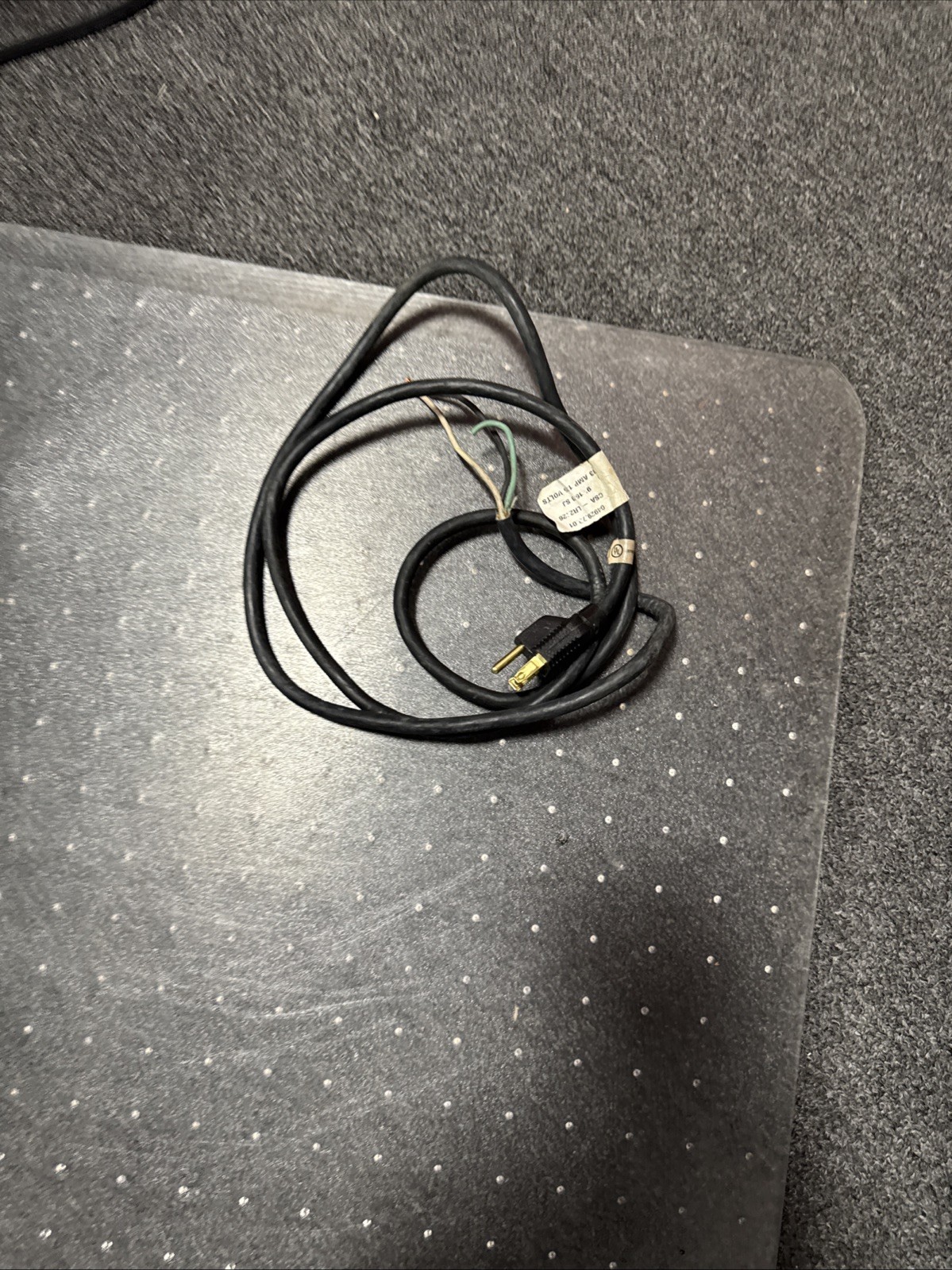 6’ Black Replacement 13 Amp 125 Volt Plug Light Use