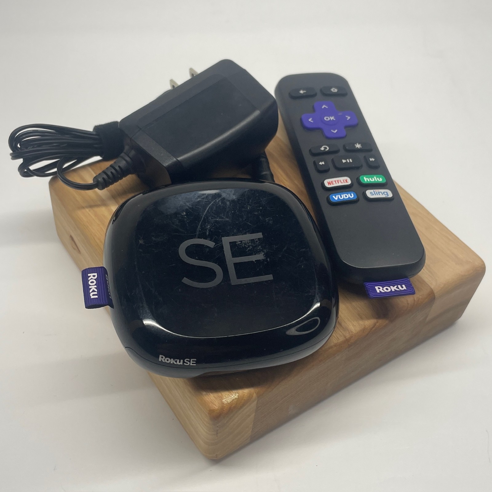 Roku SE 2710X (3rd Generation) w/Remote Power Adapter Media Streamer Tested
