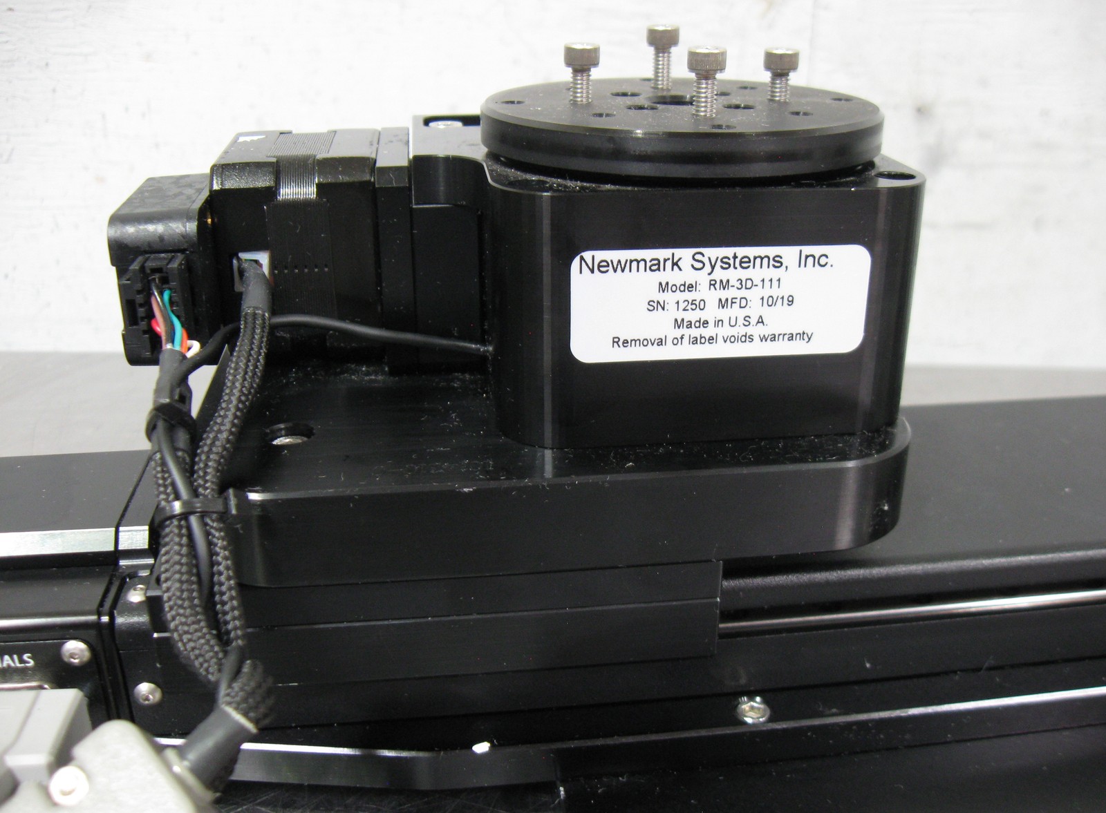 C203177 Newmark 2-Axis Motorized Linear Positioning Stage, NSC-G2-E-A Controller