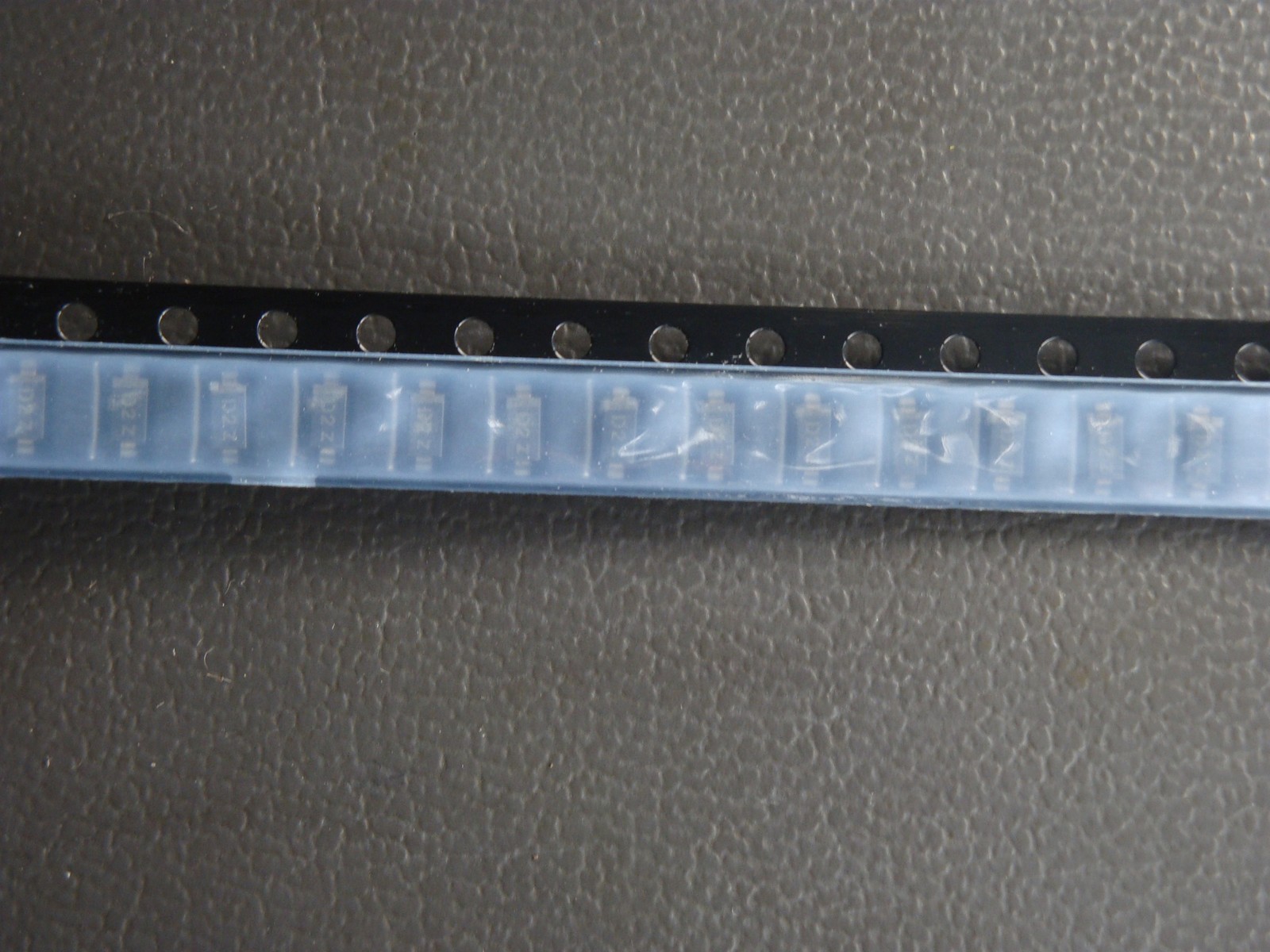 Lot of 100 MMSZ5227BT1 On Semiconductor Zener Voltage Diode 3.6V 500mW SOD-123