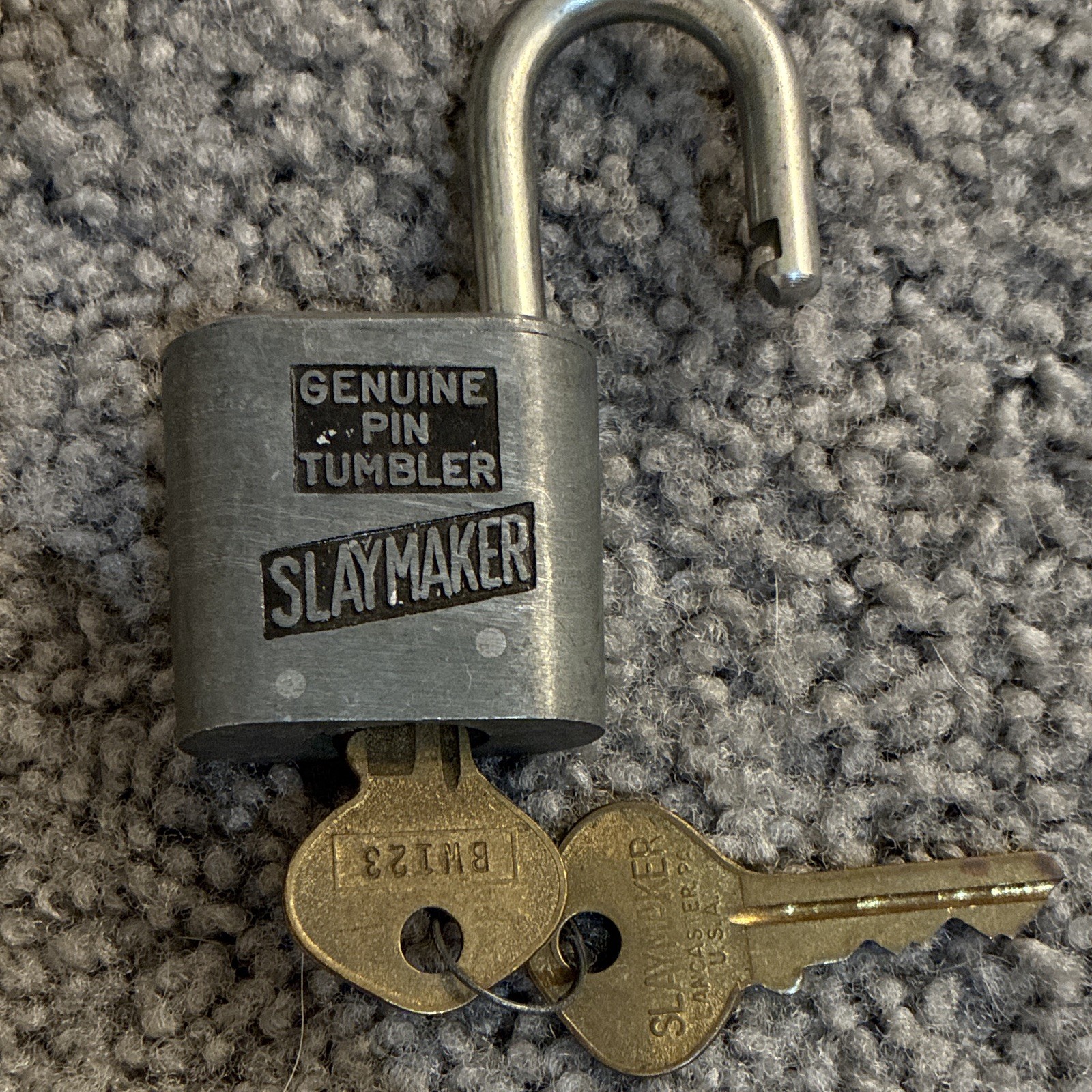 Slaymaker Genuine Pin Tumbler Steel Keyed Padlock w/ 2 Keys, 5/16" Shackle