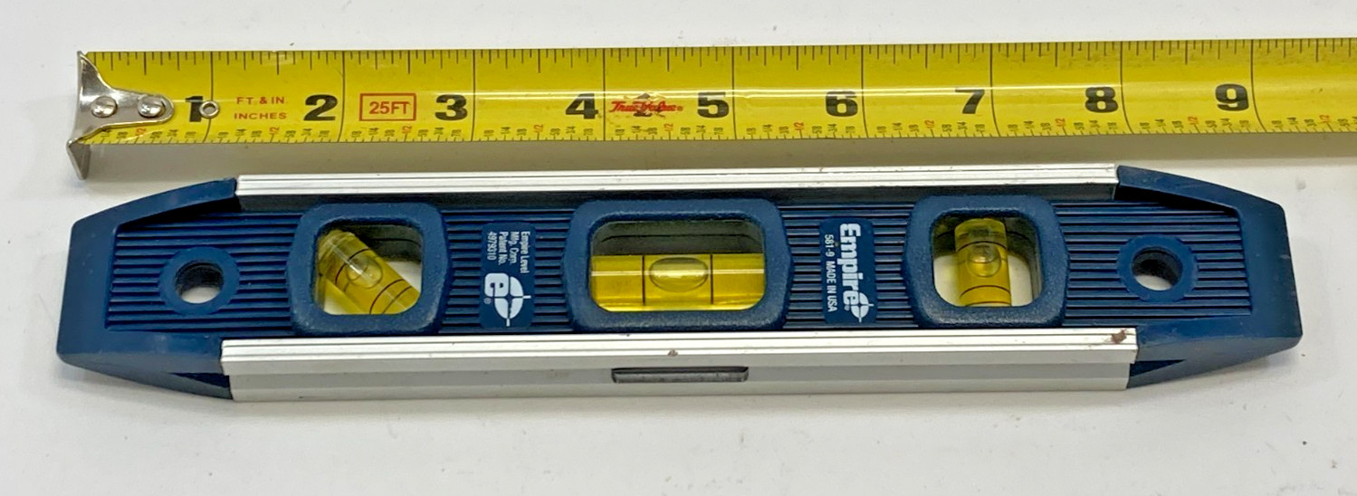 Empire Level 581-9 9" Magnetic Aluminum Torpedo Level ~ Used