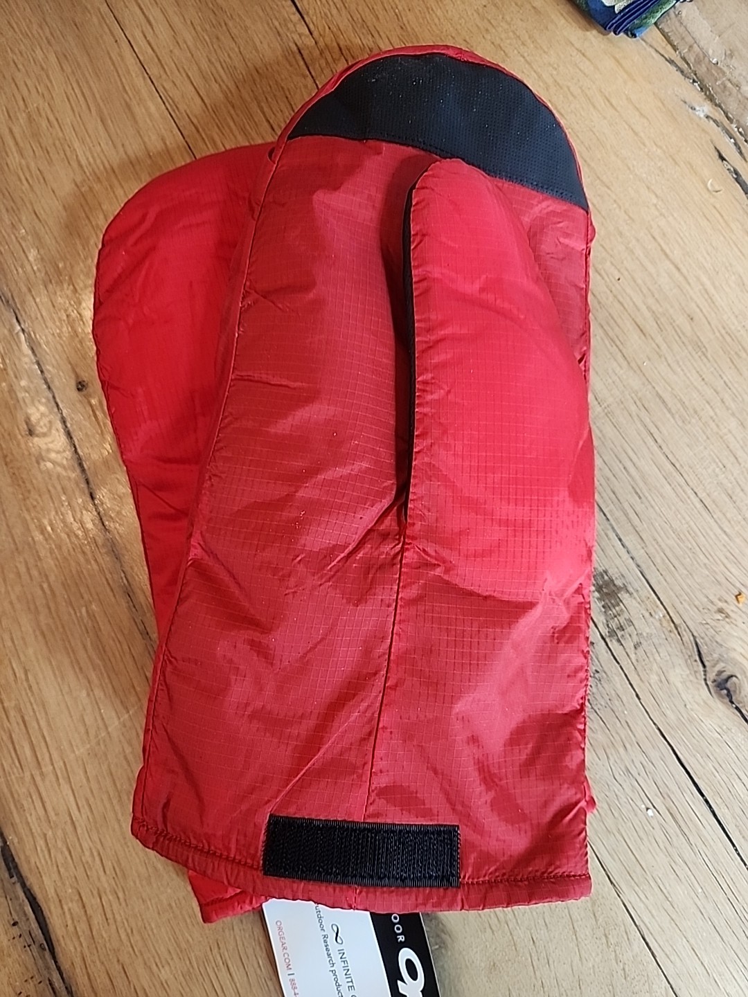 NWT Outdoor Research Alti Mitt Mitten Liners Red LARGE