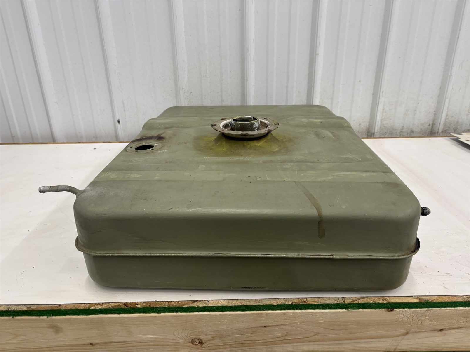 66 Cessna 150 F Left Gas Fuel Tank 0426508-9