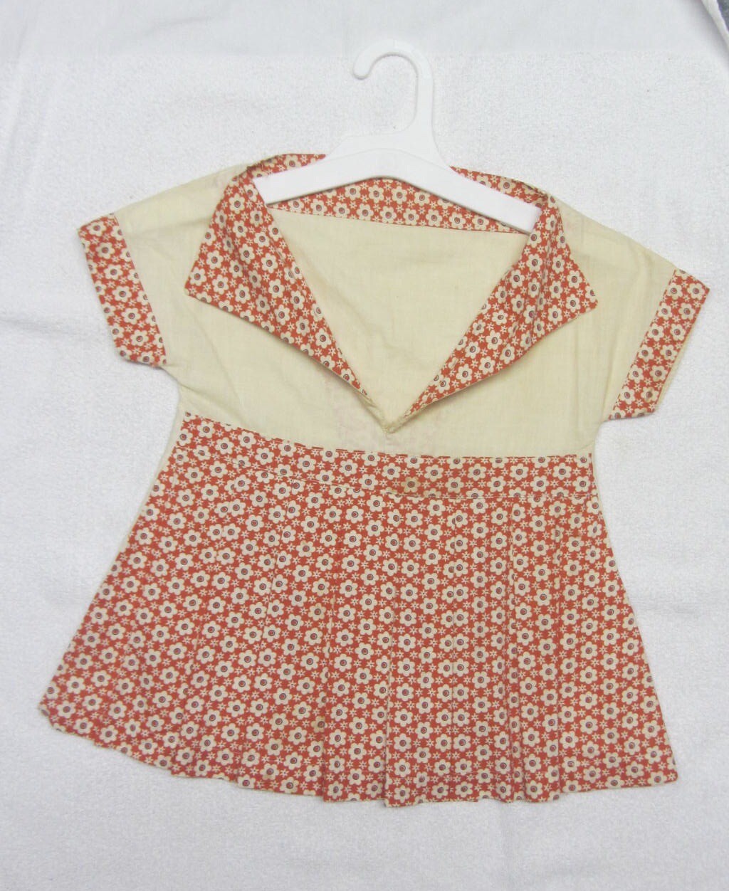 Vtg Handmade Child’s Dress Clothes Pin Bag Holder Hanger Orange Cream Flowers