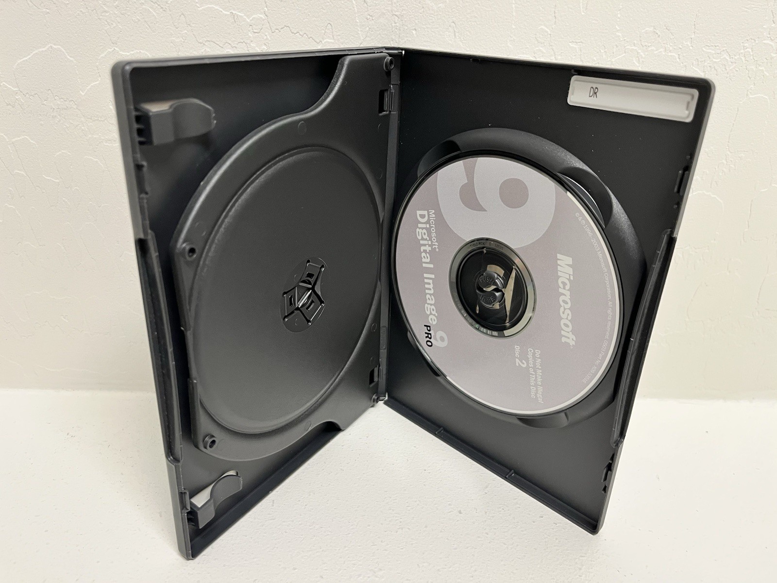 Microsoft Digital Image Pro 9 Windows Legacy 2003 Software 2 Disc Set