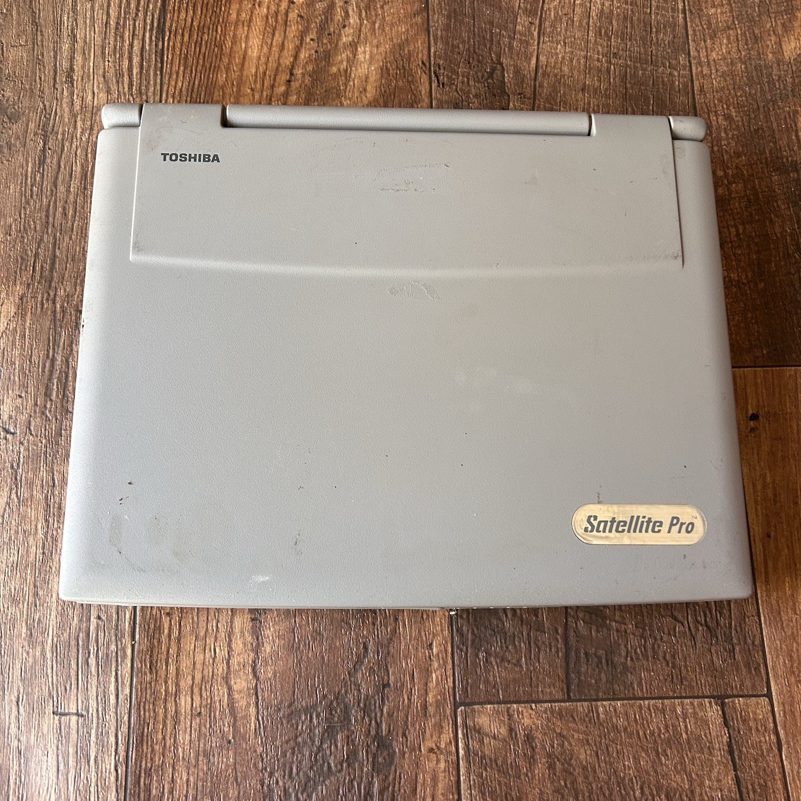 Toshiba Satellite Pro 460CDT Vintage Laptop For Parts Untested