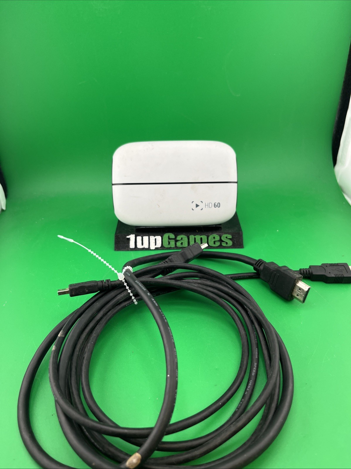 Elgato HD60 Video Capture Card Includes Cord (T10)