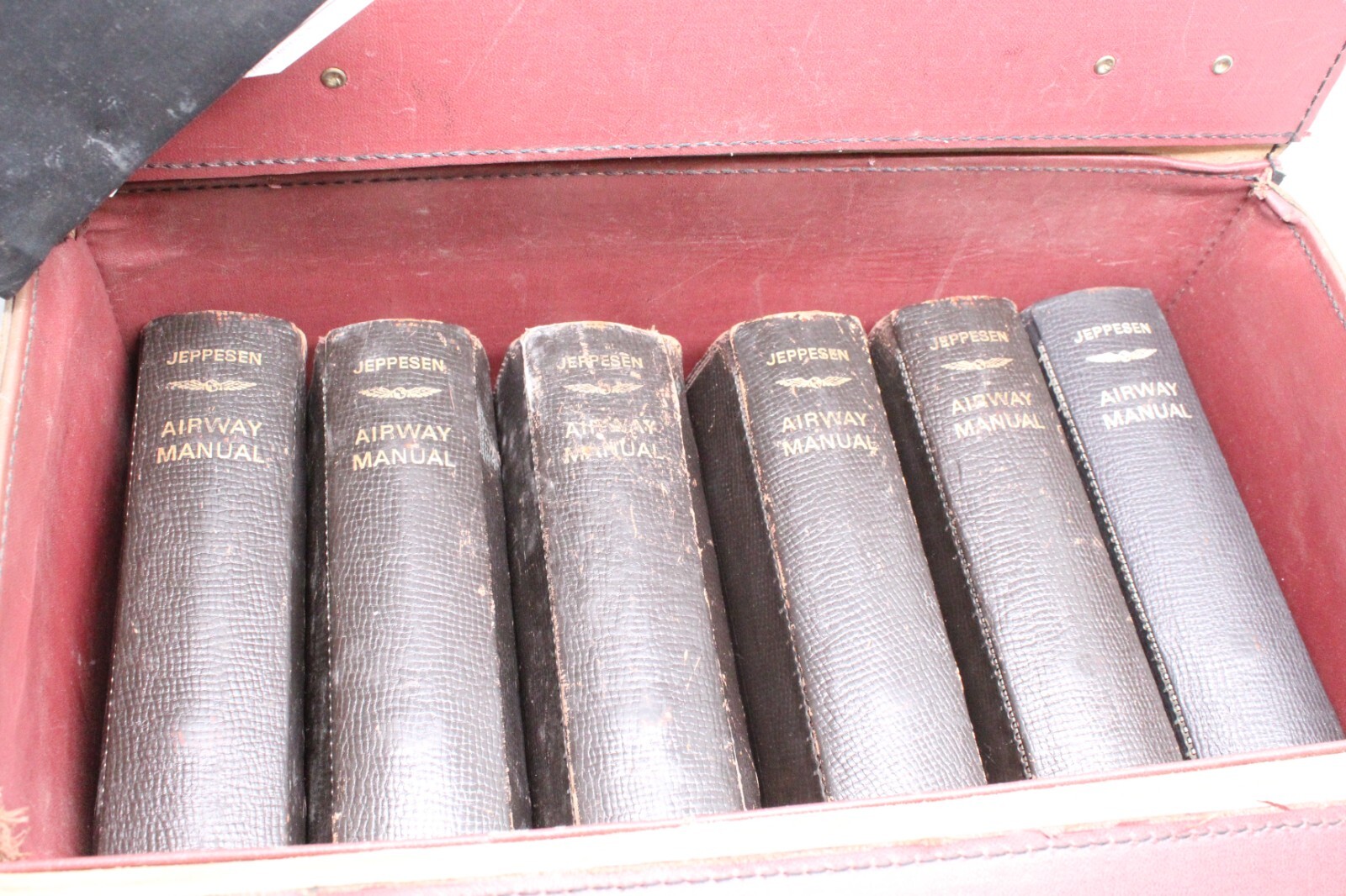 Vintage Set Jeppesen Airway Manuals Binder Notebook Aviation Airlines W/ Case