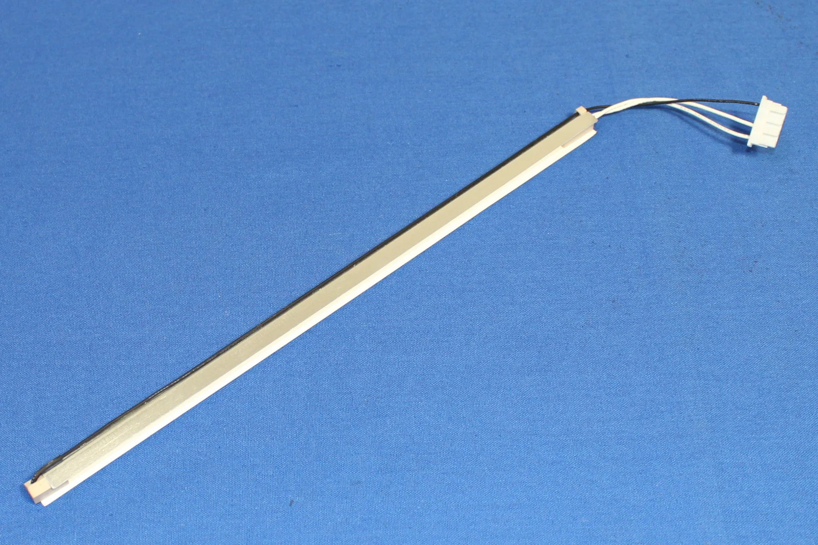 104LHS46 and 104LHS49 CCFL Assembly, P/N: 104LHS-BA4