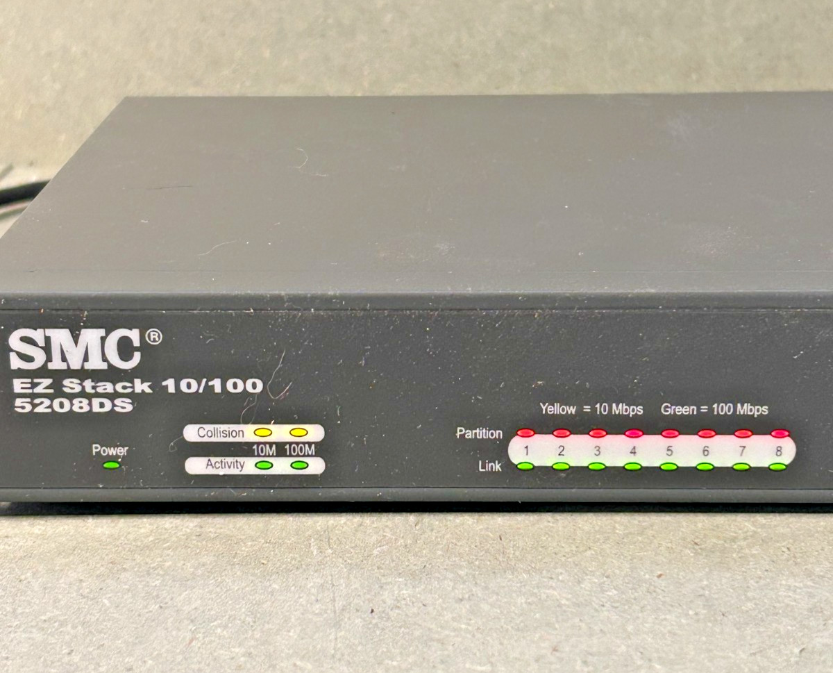 SMC EZ STACK 10/100 5208DS