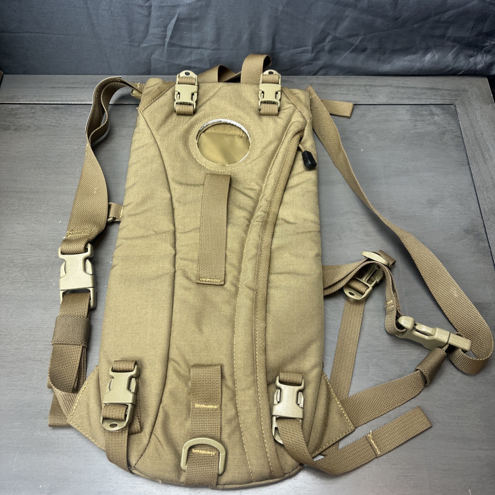 USMC Tactical 3L Hydration System Coyote Brown Backpack Vagabond No Bladder USA