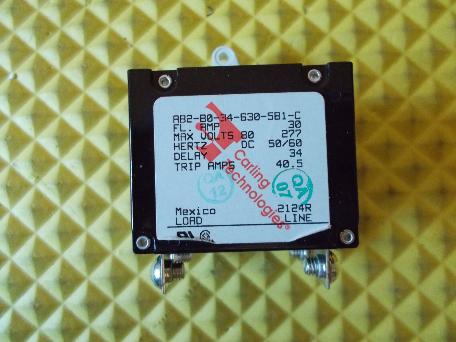 CARLINGTECHNOLOGIES  AB2-B0-34-630-5B1-C 2 Pole Single White Toggle 30A MARINE