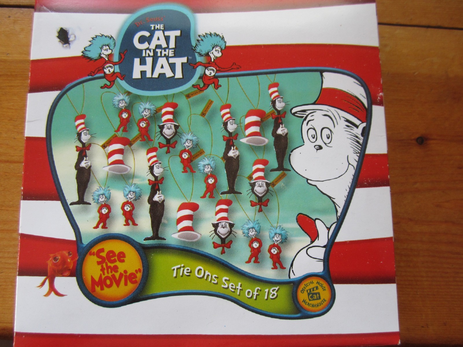 THE CAT IN THE HAT CARTOON 18 PACK MINI CHRISTMAS HOLIDAY ORNAMENTS/GIFT TAG SET