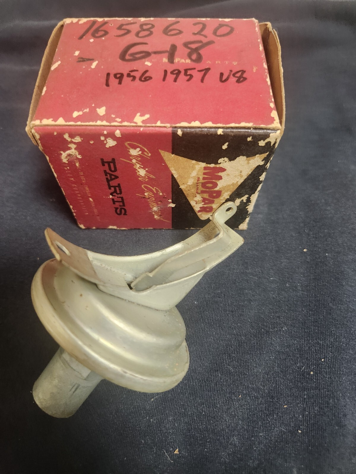 1956 1957 Mopar V8 1658620 Auto-lite IAZ-2023 RD Distributor Vacuum Advance