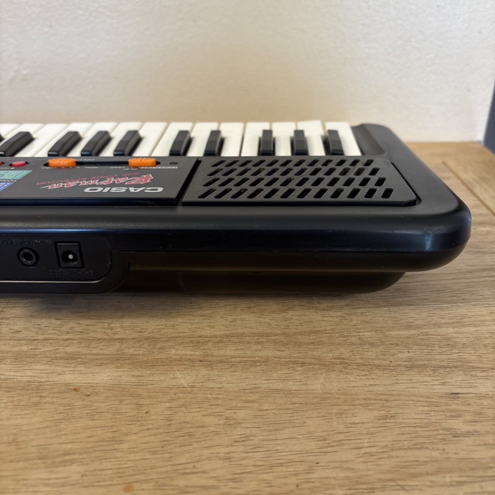 Vintage 1991 Casio Rapman Rap-1 Electronic Keyboard Voice Effector Working READ