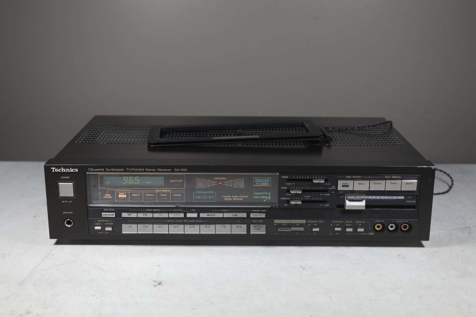 Technics Quartz Synthesizer TV/FM/AM Stereo Receiver SA-946- TESTED WORKING
