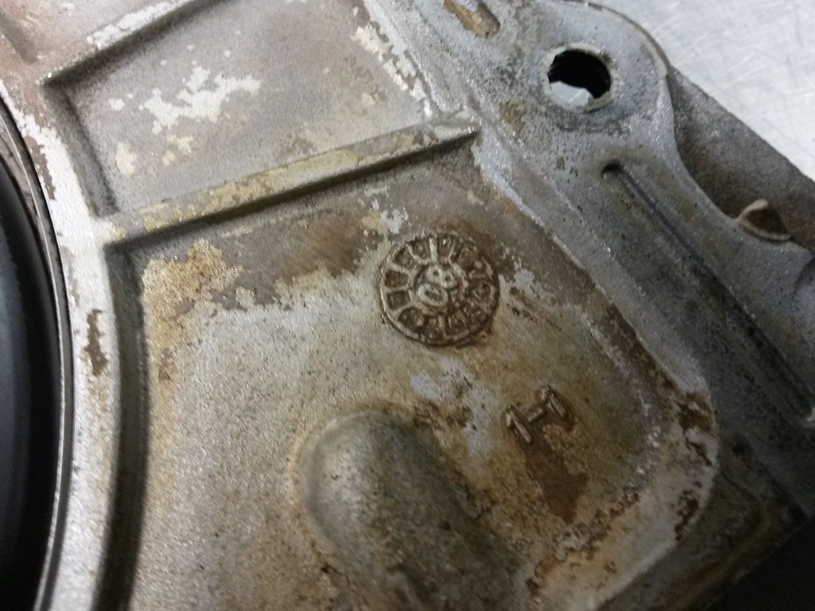 Rear Oil Seal Housing From 2012 Chevrolet Equinox 3.6 12637710