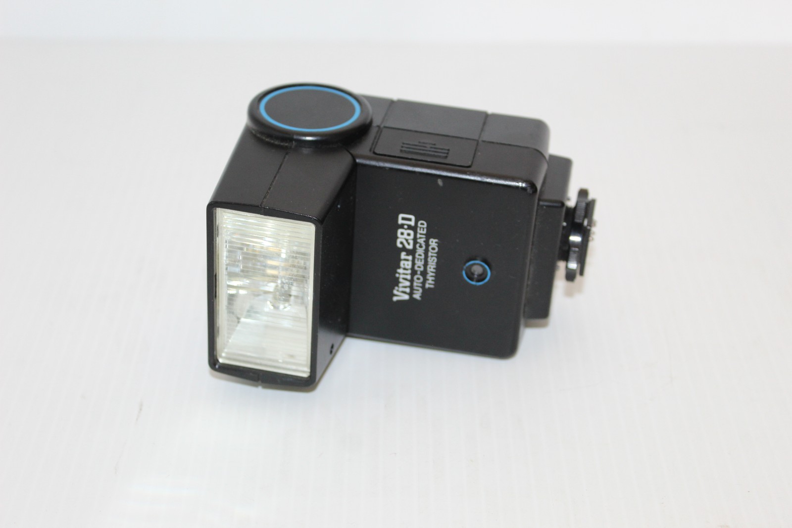 Vivitar 28-D Auto-Dedicated Thyristor Flash Unit for Film Cameras
