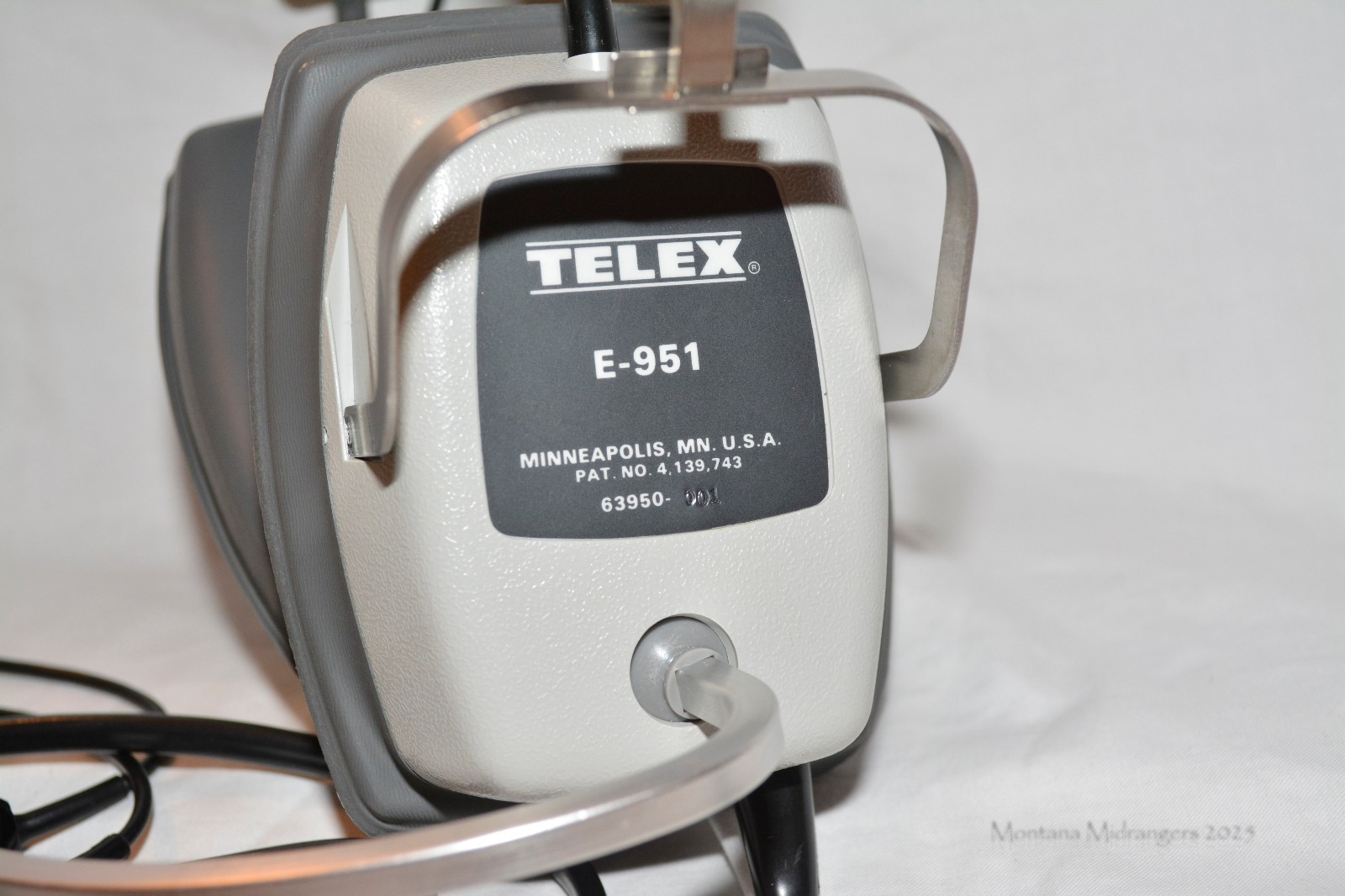 Telex E-951 Aviation Headsets Pair Dual Plug With Original Boxes And Paperwork